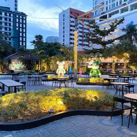 Seaview Condo Near Rf Mall, Food Court & Free Netflix Johor Bahru Luaran gambar