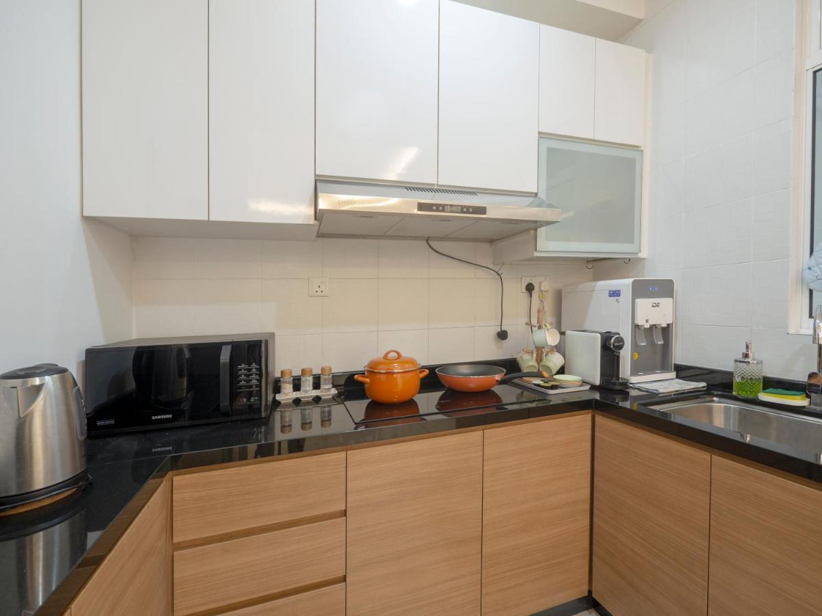 Seaview Condo Near Rf Mall, Food Court & Free Netflix Johor Bahru Luaran gambar