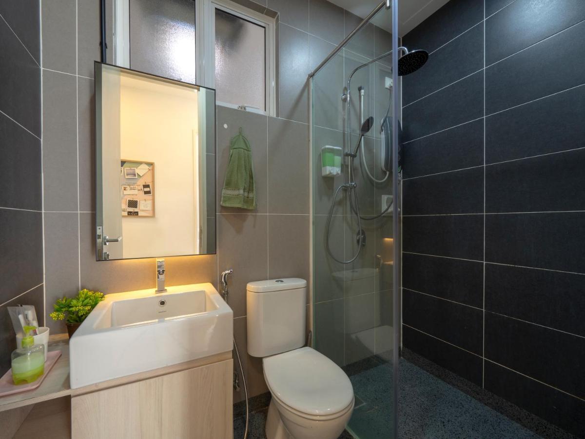 Seaview Condo Near Rf Mall, Food Court & Free Netflix Johor Bahru Luaran gambar