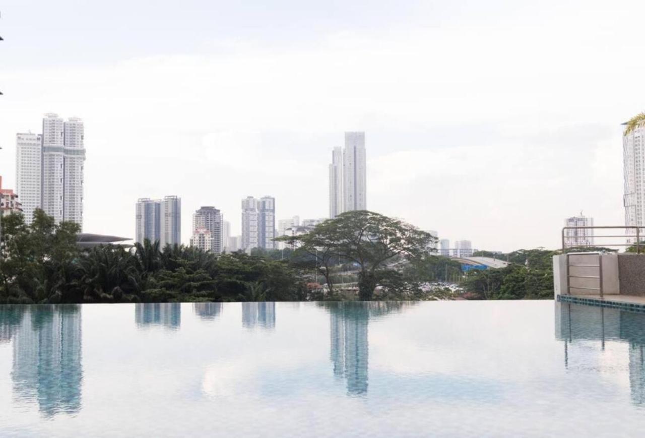 Seaview Condo Near Rf Mall, Food Court & Free Netflix Johor Bahru Luaran gambar